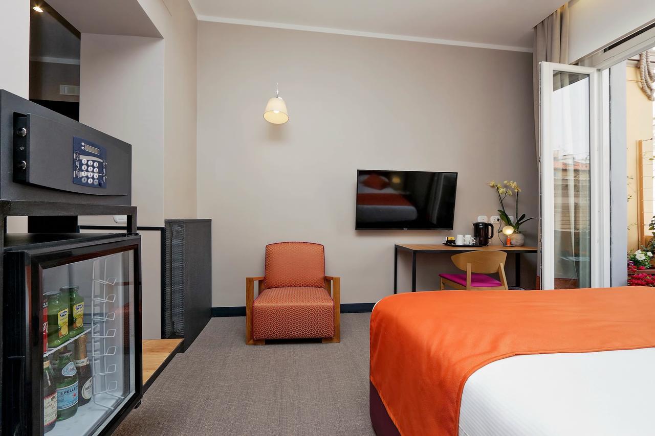 Colonna 32 Hotel Róma Kültér fotó